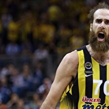 Fenerbahçe Doğuş'un yıldızı yangından zor kurtuldu