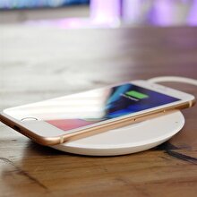 Yeni iPhone'ların kablosuz şarj hızı artıyor