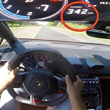 Lüks otomobille tam 342 kilometre hız yaptı