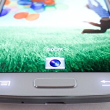 Samsung'larda menü düğmelerinin sürekli aydınlık kalması nasıl ayarlanır?