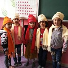 Bir kitap alarak çocuklara yardım edebilirsiniz