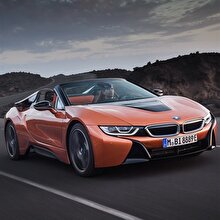 BMW i8 Roadster tanıtıldı