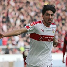 Stuttgart, 19'lık gurbetçisiyle sözleşme uzattı