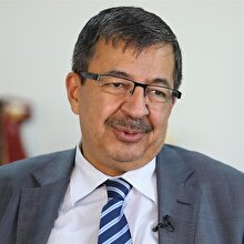Urfalı Nabi için üstadım ve pirim demişsiniz. Nabi’nin eserlerinde sizi ne bu kadar etkiledi?