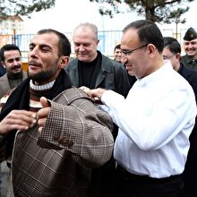 Bozdağ'dan vatandaşa anlamlı hediye
