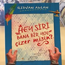 Siri'yle yaptığı konuşmaları kitaplaştırdı