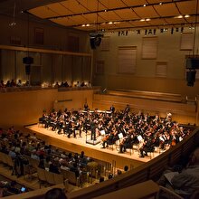 Klasik müzik konserinde susmayan izleyiciye ilginç çözüm