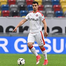 Fortuna Düsseldorf, Kaan Ayhan'ın sözleşmesini uzattı