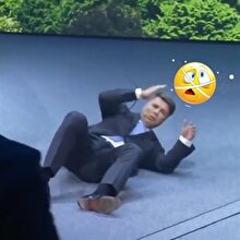 BMW CEO'su Harald Krüger konferans sırasında yere yığıldı