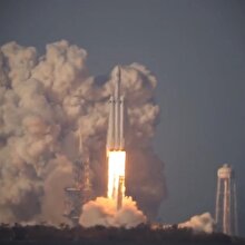 Falcon Heavy ayrılma roketlerinin en net görüntüsü böyle kaydedildi