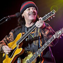 Carlos Santana 8 Grammy Ödülü birden kazandı