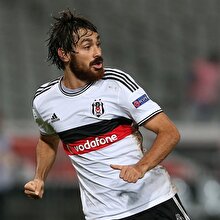 3 yıldır topa ayağını sürmeyen Veli Kavlak’ın sakatlığının sebebi sonunda çözüldü!