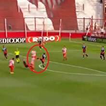 Futbol sahasında cinayet teşebbüsü: Boğazına tekme attı!