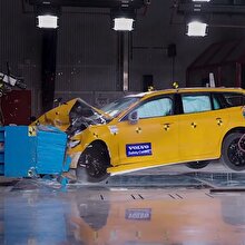 2019 model Volvo çarpışma testi: Yine bir şey olmadı!