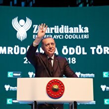 Cumhurbaşkanı Erdoğan: "Sağlıklı birisi bunu yapmaz, var burada bir şey"
