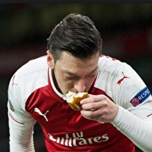 Bakambu sosyal medyadan Mesut’a seslendi