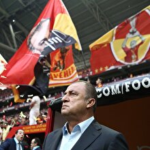 Fatih Terim oyuncularından istediği puanı tahtaya yazdı