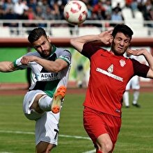 Sakaryasporlu futbolculardan görülmemiş protesto