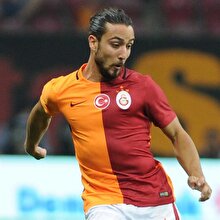 Tarık Çamdal şampiyonluk kutlamasında ıslıklandı
