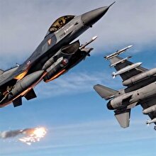 Ege'de Türk Yunan F16'ları çarpıştı Yunan pilot öldü