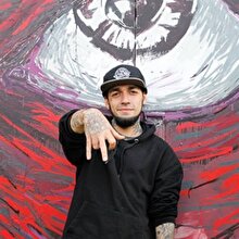 Rap şarkıcısı "uyuşturucuyu özendirme" suçundan tutuklandı