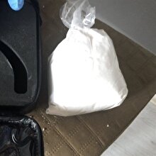 Günlük kiralık evde 500 bin lira değerinde kokain maddesi ele geçirildi