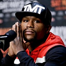 Mayweather, Ronaldo ve Messi'yi ikiye katladı