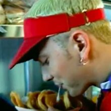 Bir daha gidemeyeceksiniz! McDonald’s çalışanı öyle bir itirafta bulundu ki...