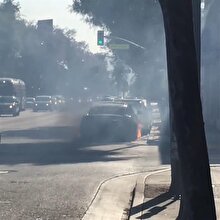 Ünlü yönetmenin Tesla Model S'i böyle yandı!
