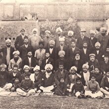 Dini ve siyasi tartışmalar arasında Ahmedilik