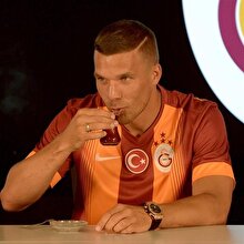 Lukas Podolski, Fenerbahçeli taraftarları çıldırttı! İşte Volkan paylaşım