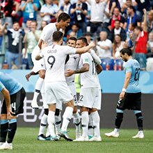 Varane 1: İlk yarı finalist Fransa