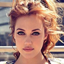 Meryem Uzerli'nin 16 yıl öncesine ait fotoğrafı sosyal medyada büyük ilgi gördü