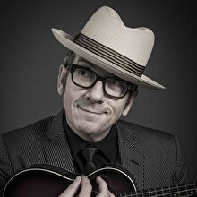 Ünlü şarkıcı Elvis Costello kanser olması sebebiyle Avrupa turnesini iptal etti