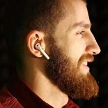 Rehber: Apple AirPods'un 7 can alıcı özelliği