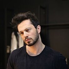 Ünlü şarkıcı Murat Boz, kendisini eleştirenlere Instagram hesabından yanıt verdi