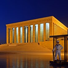Anıtkabir'de Atatürk'e hakaret eden kişi gözaltına alındı