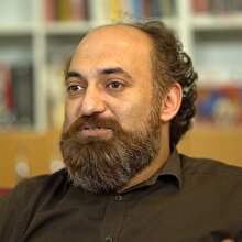 Yazma ve okurluk maceranız nasıl başladı?