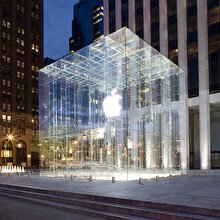 Tarihin ilk 1 trilyon dolarlık şirketi Apple'ı tüm yönleriyle ele alıyoruz