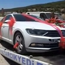 Düğüne çekiciyle gittiler!