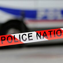 Paris'te bıçaklı saldırı: 2 ölü 1 yaralı