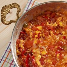 Türkiye 'soğanlı menemen' dedi; peki şefler ne diyor?