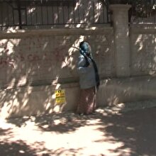 Yüzü kapalı kadın şehri ayağa kaldırdı