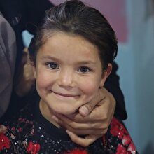 500 Suriyeli kız çocuğu için 'hem saçlara hem kalplere örgü' projesi hayata geçirildi