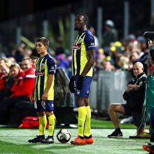 Usain Bolt ilk maçına çıktı!