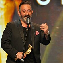 Cem Yılmaz'a 'Yaşam Boyu Başarı Ödülü'