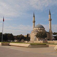 Azerbaycan'da ithal dini akımlar
