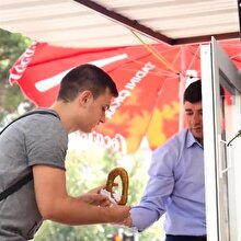 Sosyal deney yapan öğrenci Isparta'da aç kalmadı