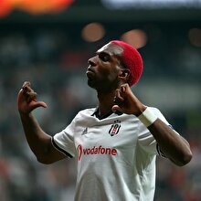Beşiktaş'tan tiki taka: Babel'den Ronaldinho pası!