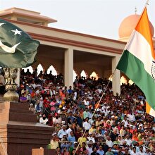Pakistan'la Hindistan arasında pul krizi